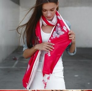 NWT ladies floral embroidered scarf